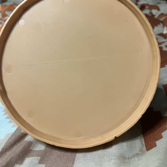 Pokémon official Pikachu & Pichu sitting figure Nintendo creatures Rare - Picture 6 of 9